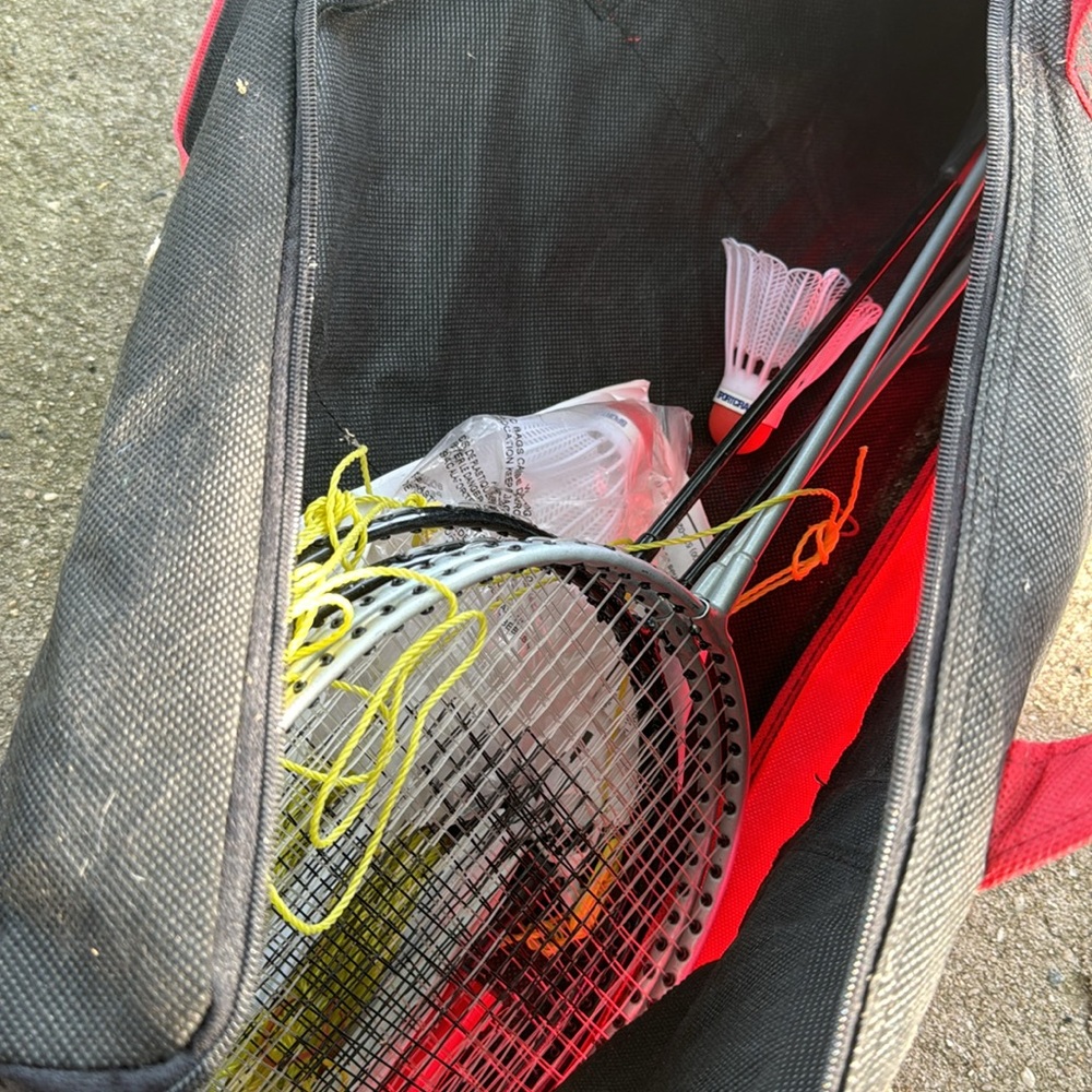 Badminton Kit - Picture 2 of 2